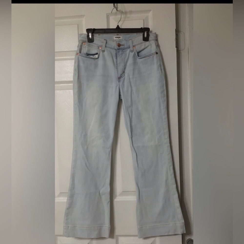 Wrangler Women's Jeans 28x30 Exaggerated Boot Cut Light Blue **See Exception**